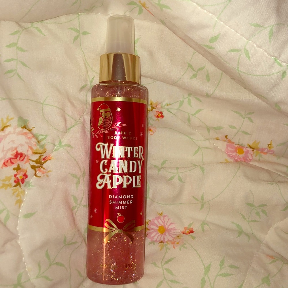 Selling this glitter mist